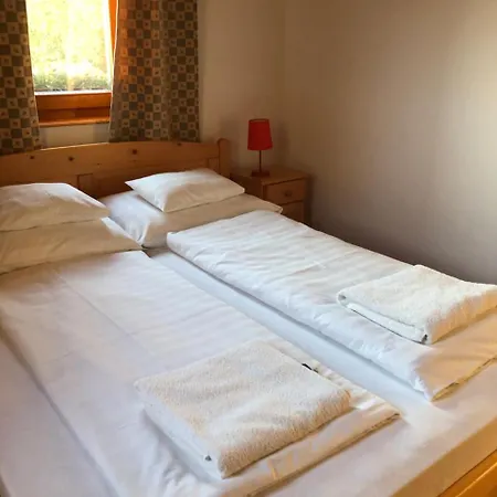 Apartment Mezeskalacs Vendeghaz *