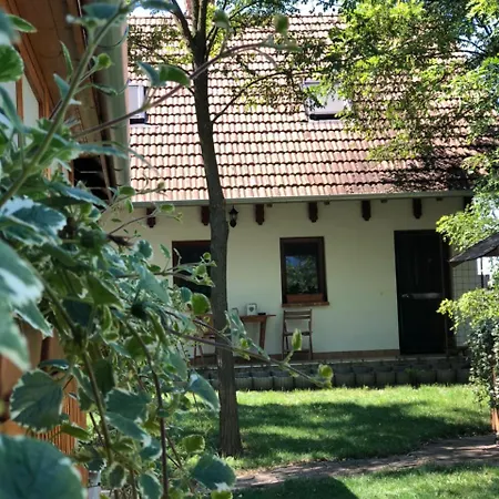 Mezeskalacs Vendeghaz Apartment